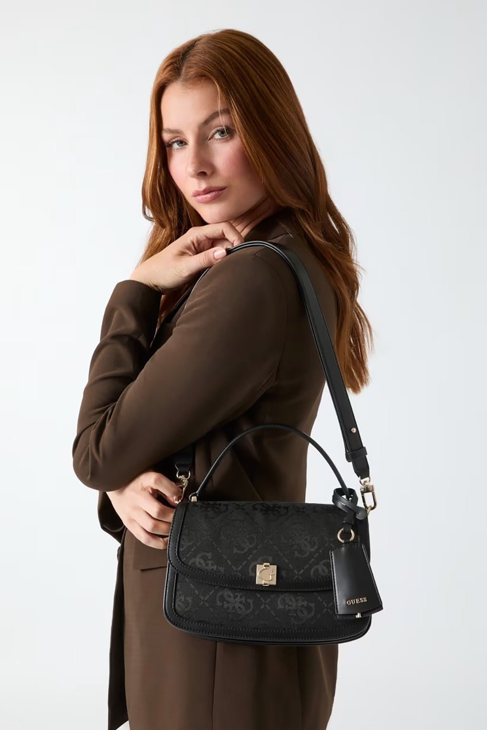 תיק Guess Audrey Logo Cnvrtbl Xbdy Flap נשים