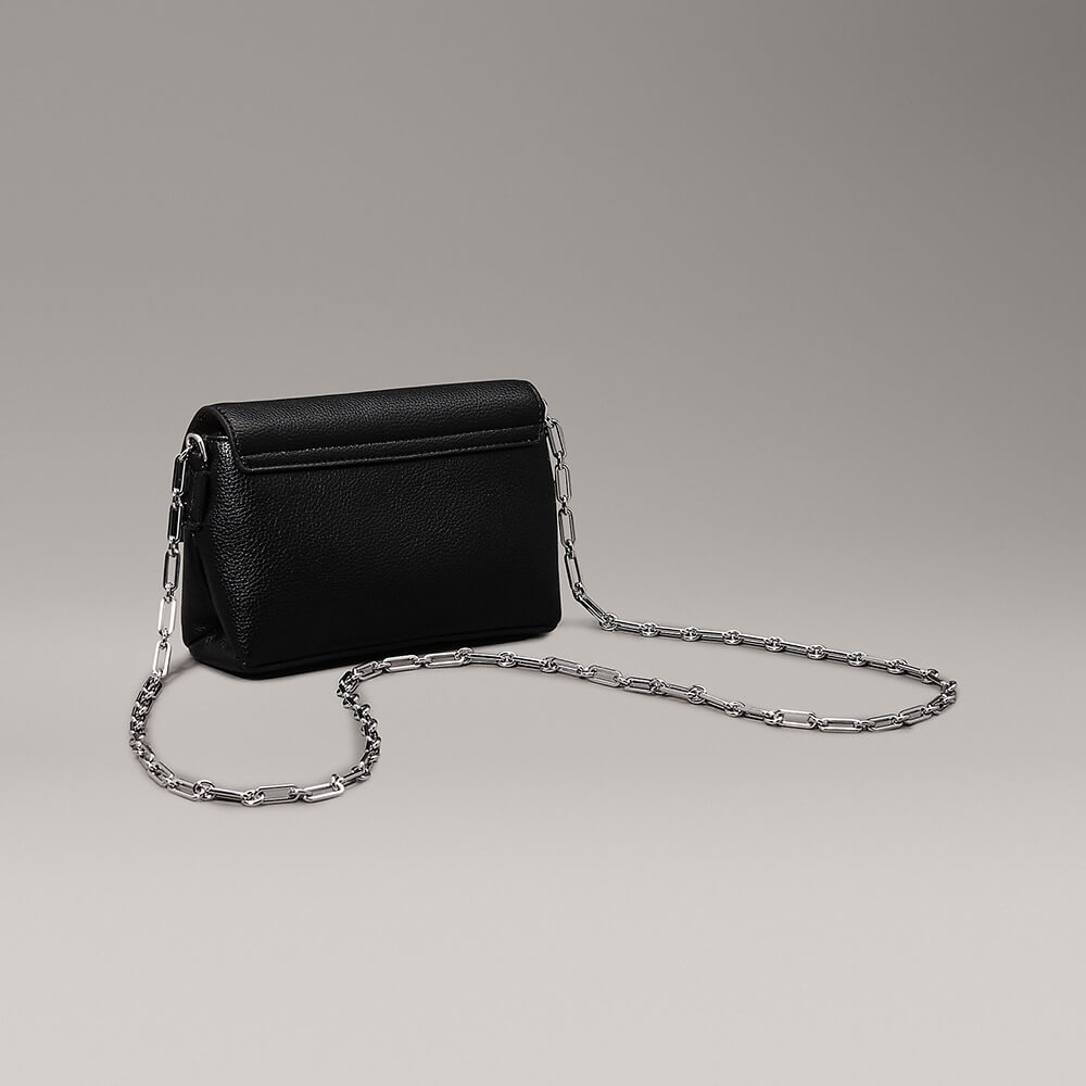 תיק קלווין קליין Plaque Crossbody נשים