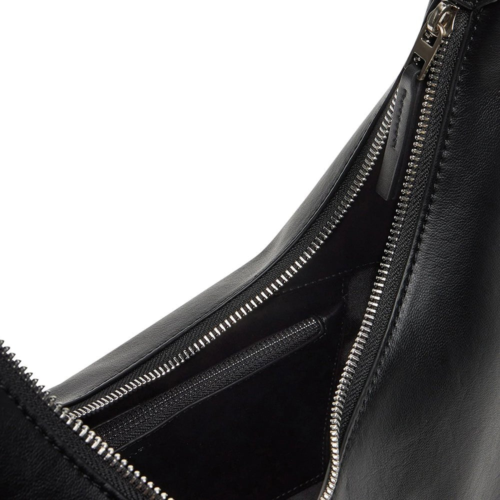 תיק קלווין קליין Hardware Strap Hobo Shoulder נשים