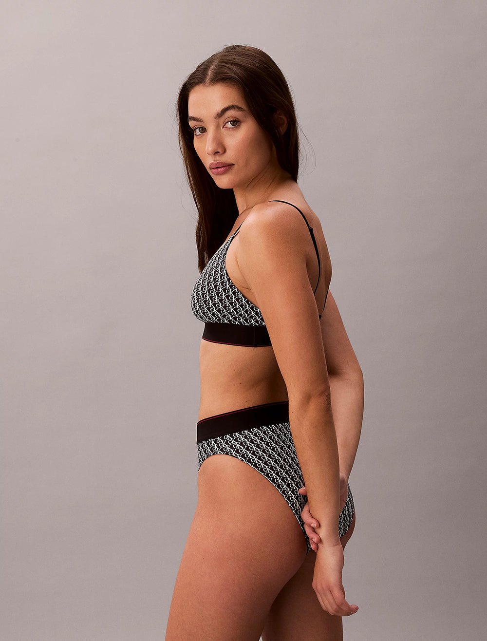 חזייה קלווין קליין Unlined Bralette - Graphic Monogram Microfibre Stretch נשים