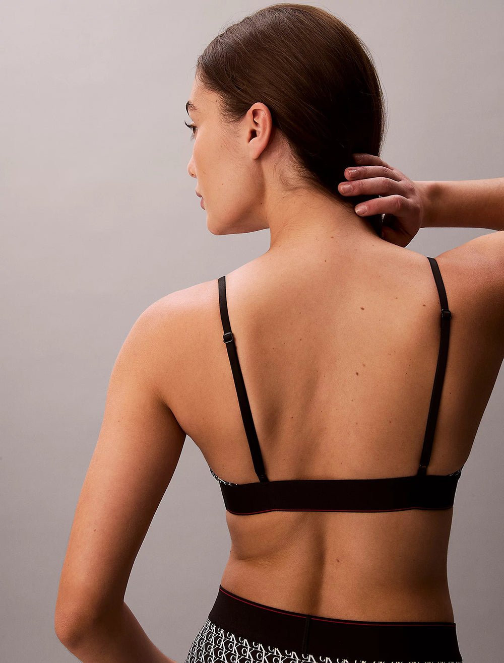 חזייה קלווין קליין Unlined Bralette - Graphic Monogram Microfibre Stretch נשים