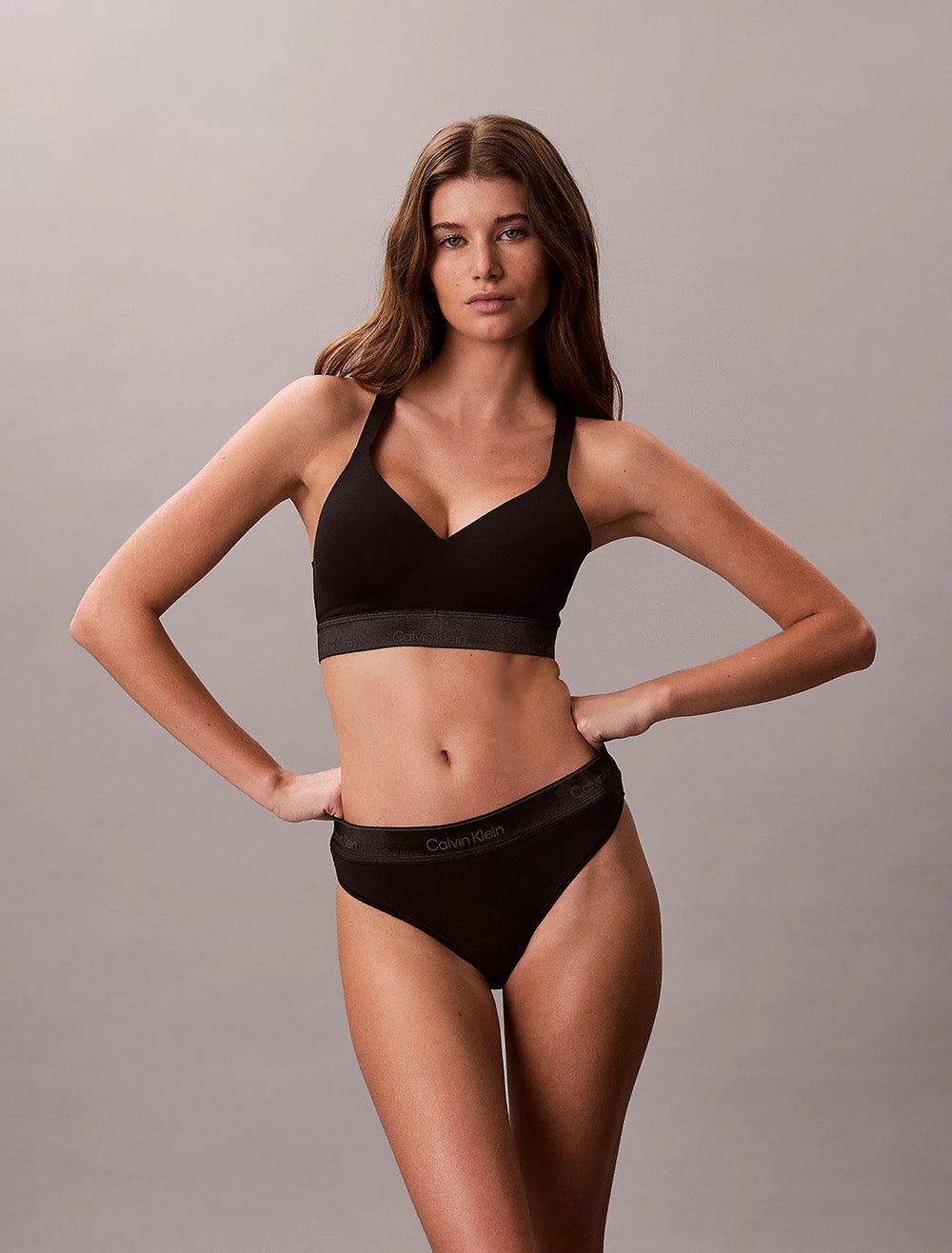 תחתוני קלווין קליין Metallic Thong - Icon Cotton Modal Metallic נשים - ck-LV00QF8826-UB1-XS