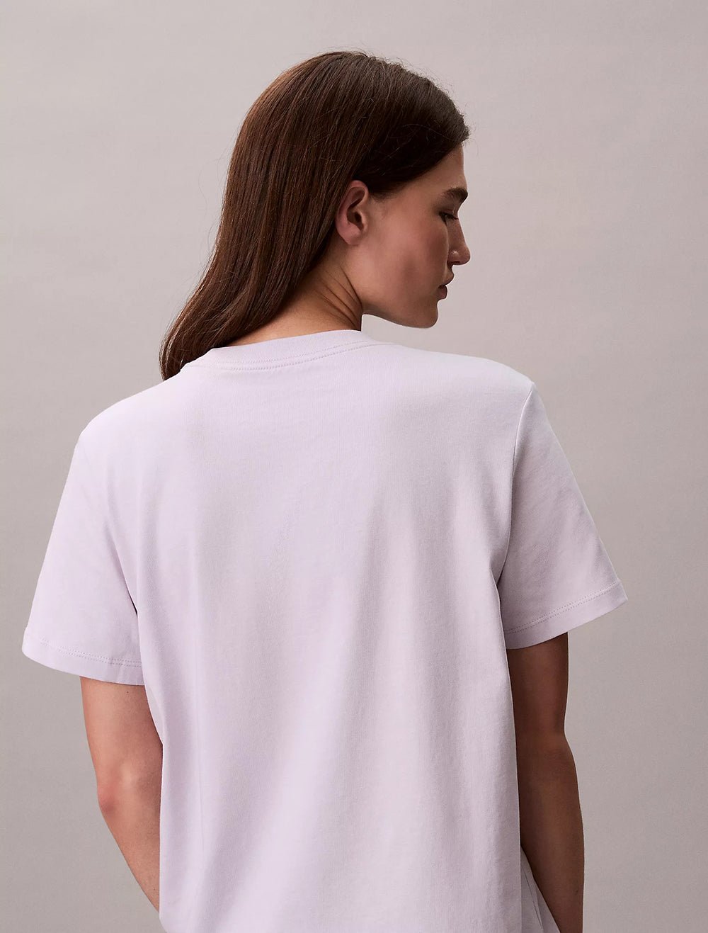 חולצת טישירט קצרה קלווין קליין Small Script Logo Classic נשים