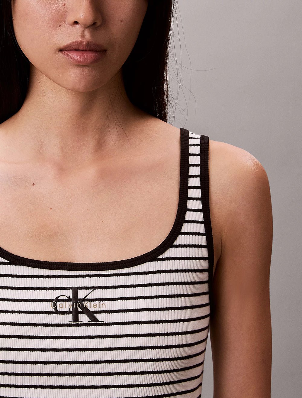 גופיה קלווין קליין Scoop Neck Ribbed נשים