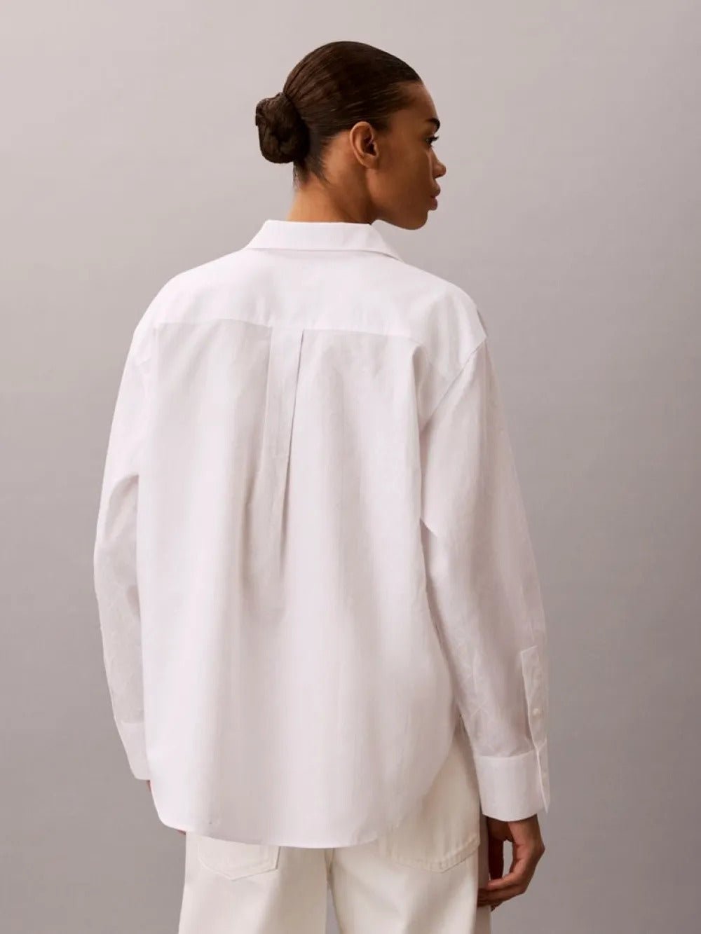 חולצה מכופתרת קלווין קליין Cotton Poplin Jacquard Relaxed Shirt נשים