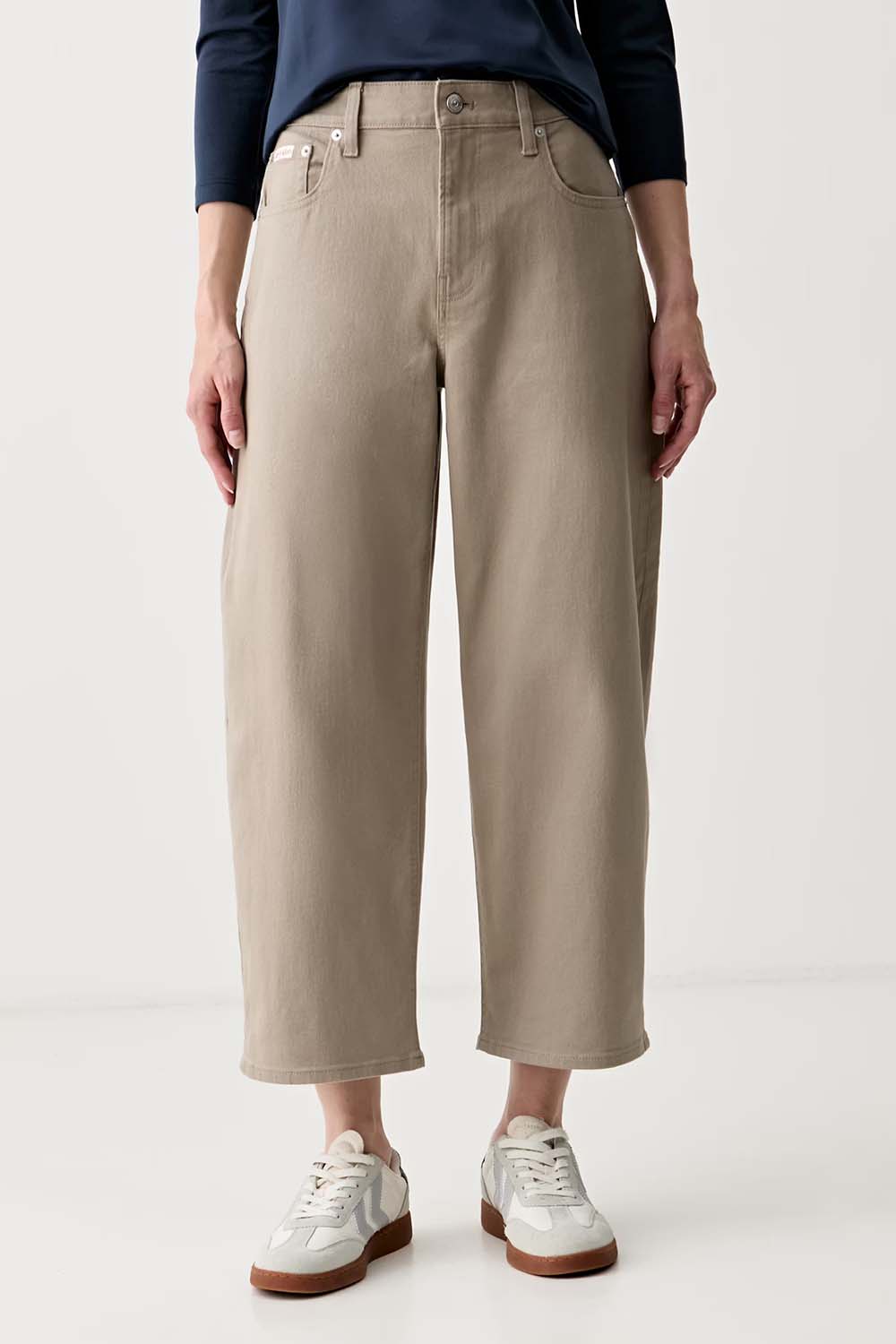 ג'ינס קלווין קליין Cropped Barrel Jeans נשים