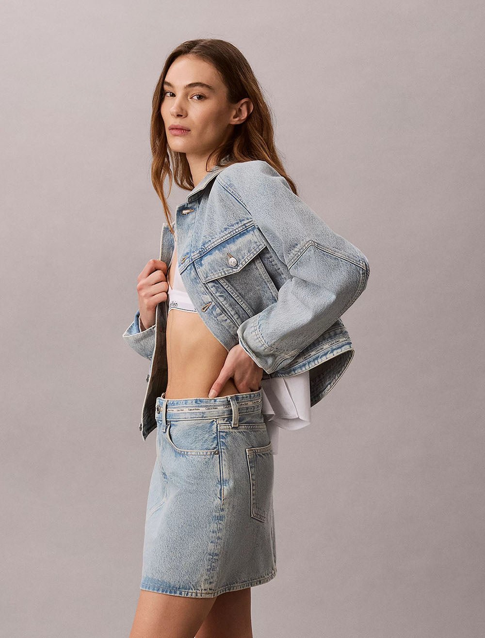 ג'קט קלווין קליין Boxy Logo Tape Denim נשים