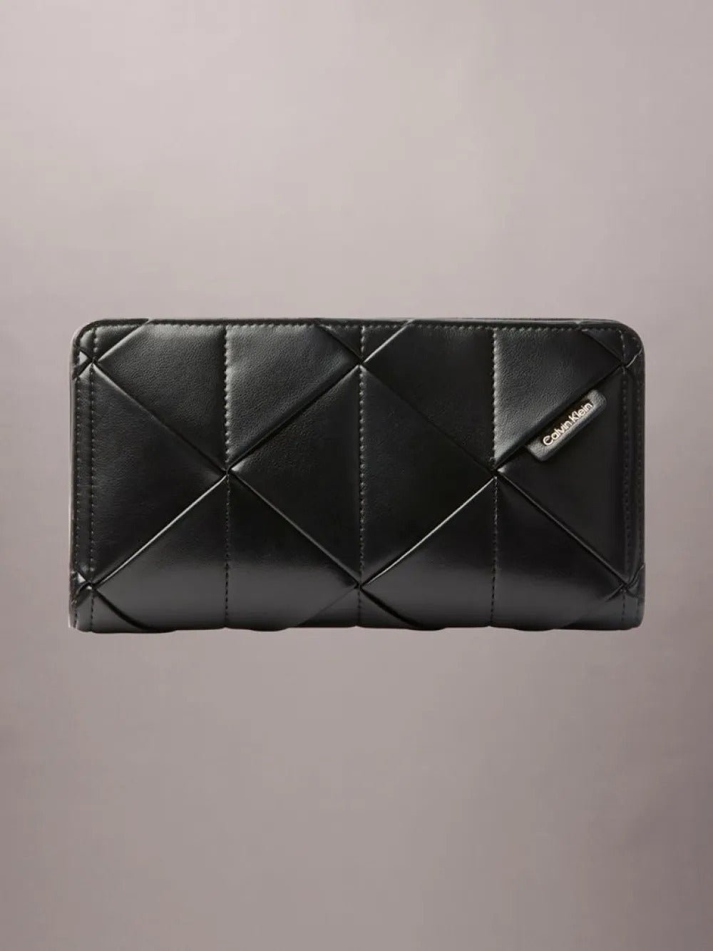 ארנק קלווין קליין Woven Passport Longfold נשים