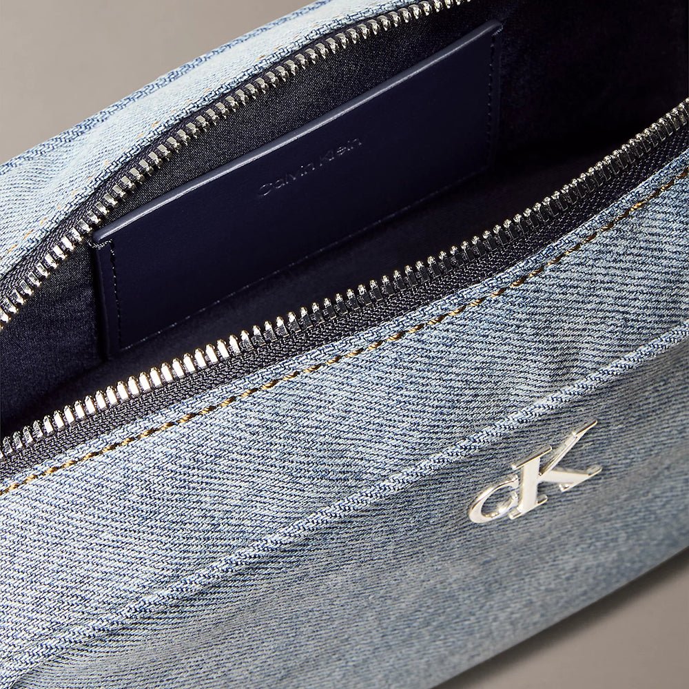 תיק קלווין קליין Denim Crossbody Camera נשים