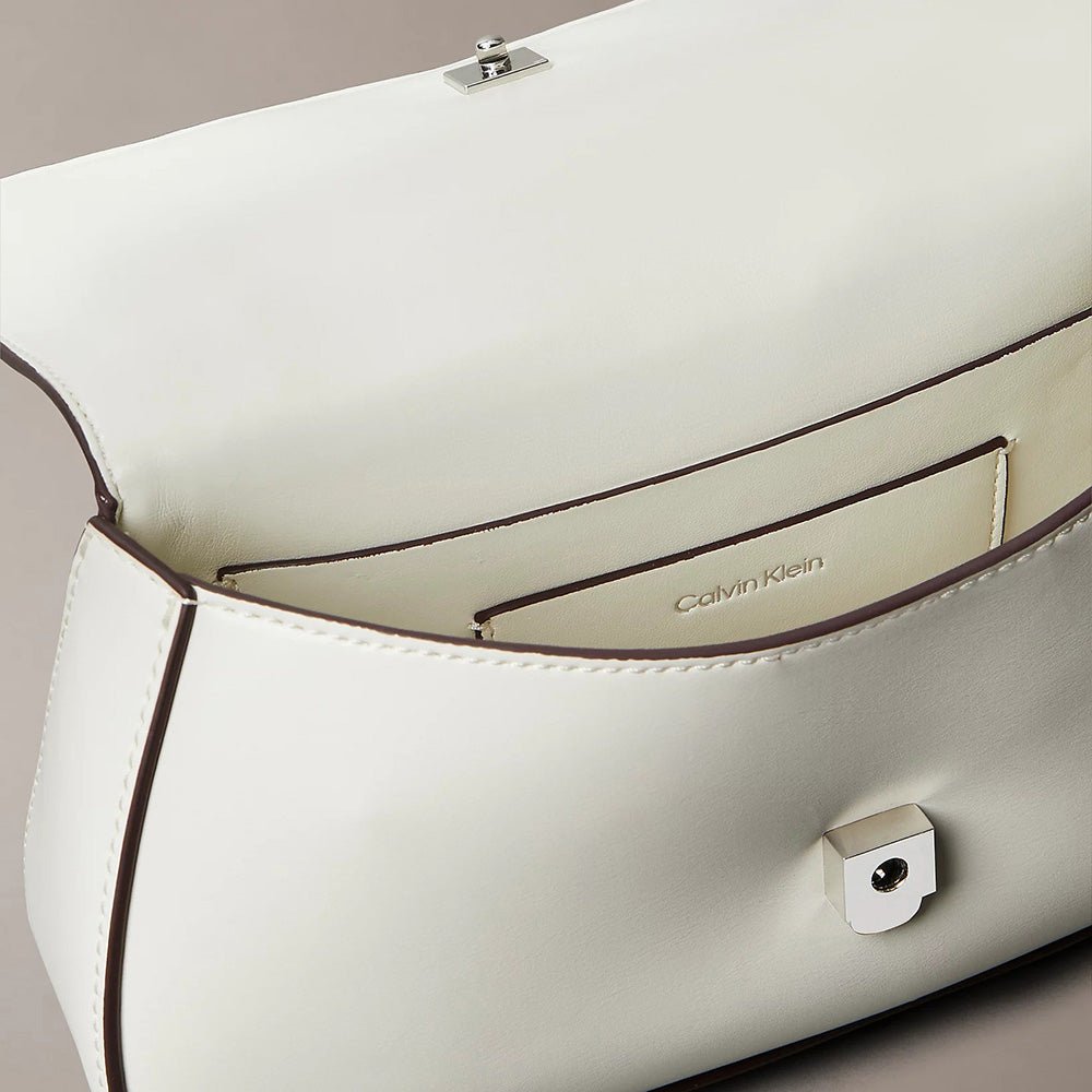 תיק קלווין קליין Monogram Logo Hardware Tote נשים
