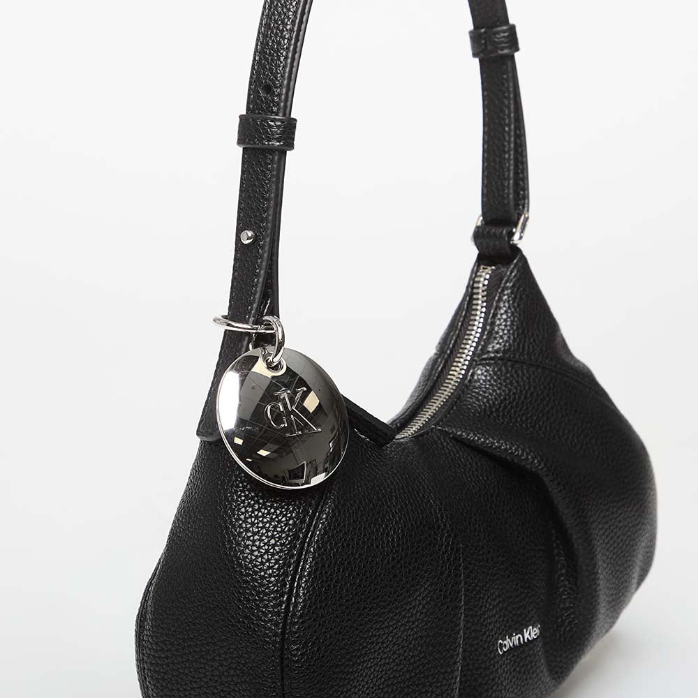 תיק קלווין קליין Engraved HW Small Bag נשים