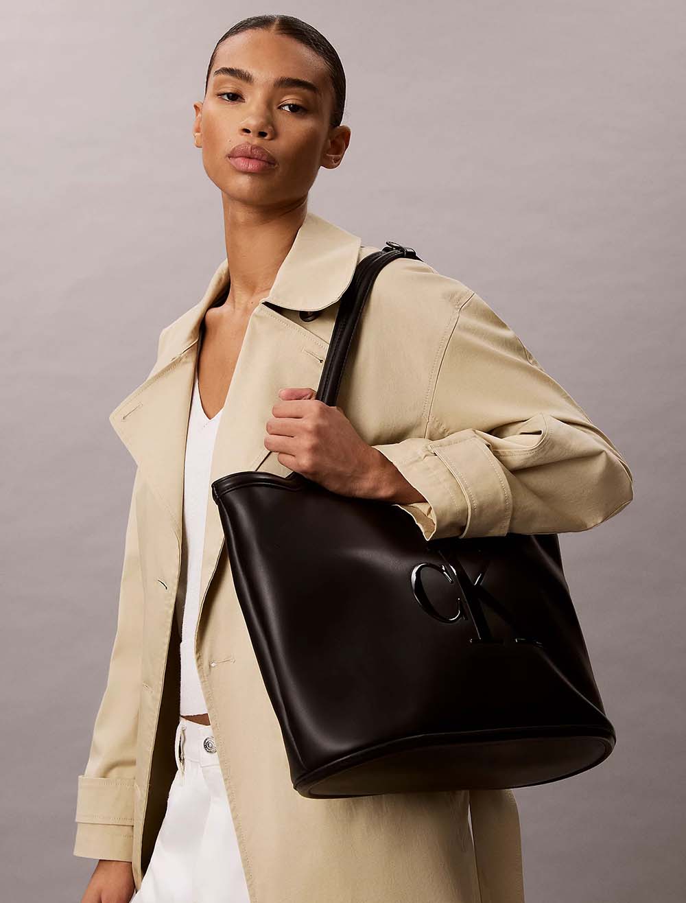 תיק קלווין קליין Bold Shopper נשים