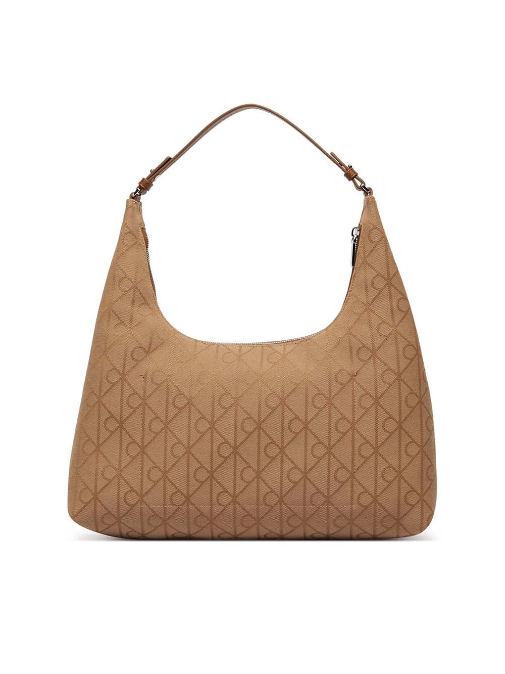 תיק קלווין קליין Emblem Jacquard Shoulder Bag נשים