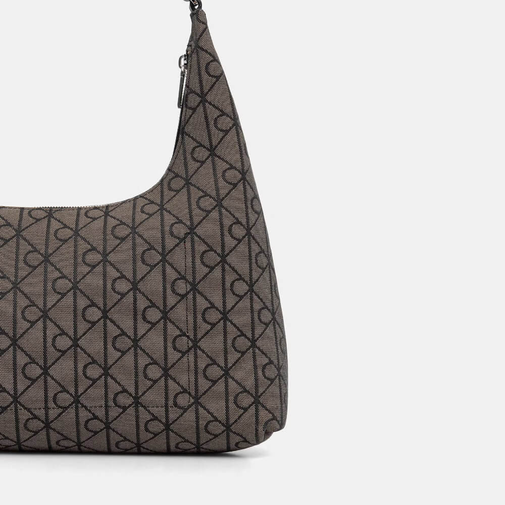 תיק קלווין קליין Emblem Jacquard Shoulder Bag נשים