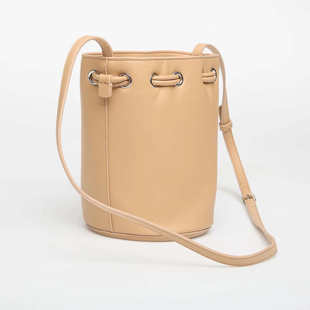 תיק קלווין קליין Emblem Jacquard Bucket Bag נשים