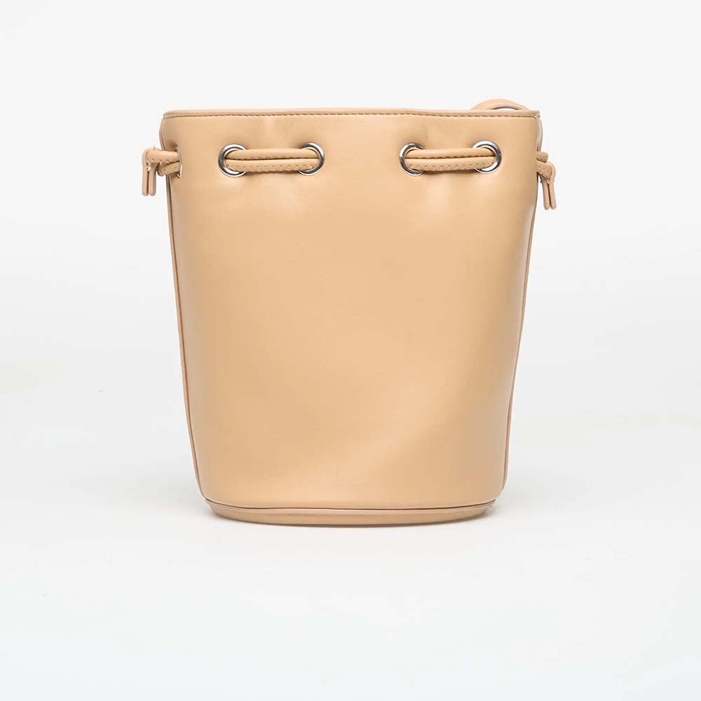 תיק קלווין קליין Emblem Jacquard Bucket Bag נשים