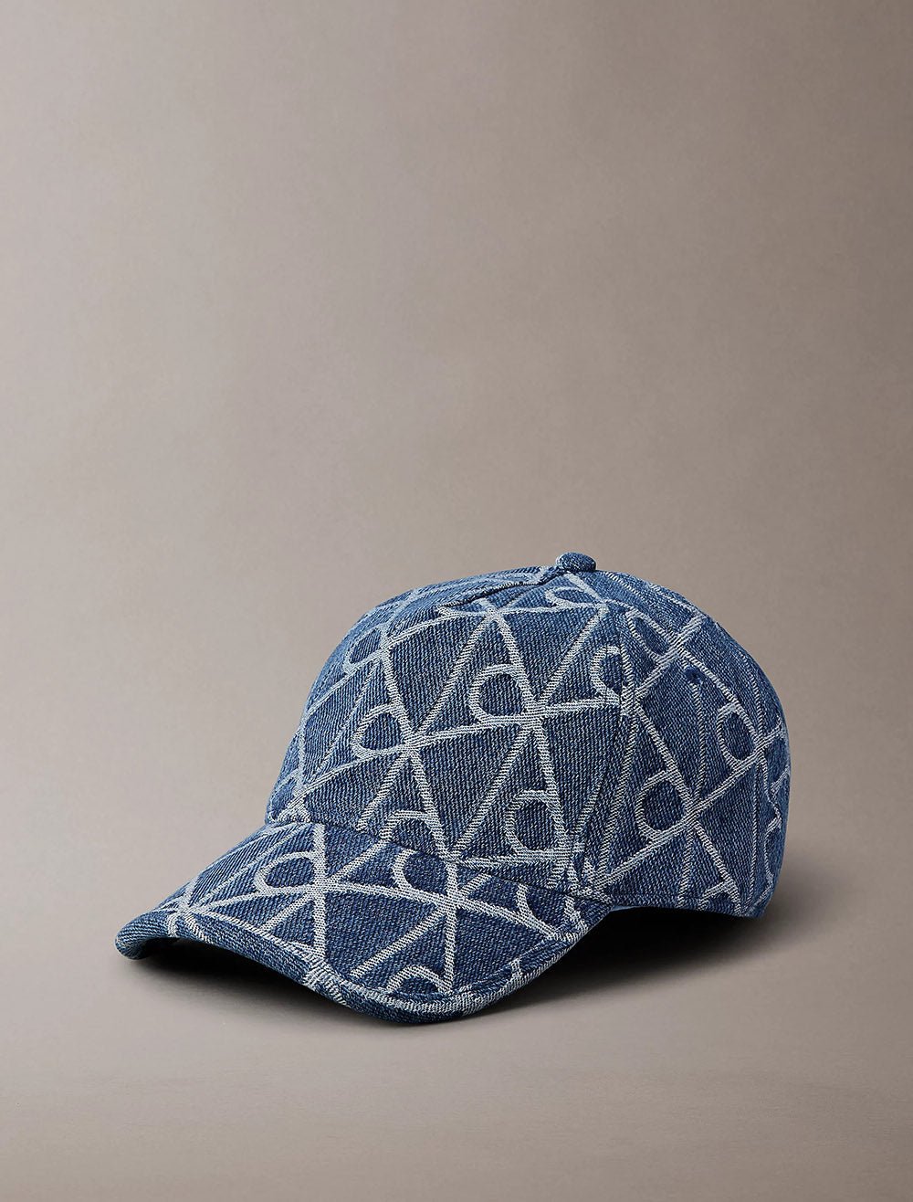 כובע קלווין קליין Allover Emblem Logo Denim Baseball Cap נשים