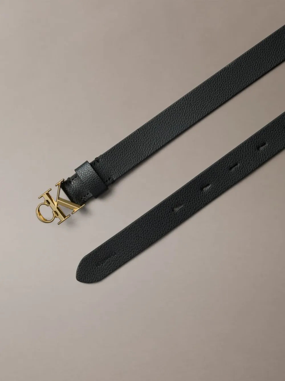 חגורה קלווין קליין Facet Buckle Pebble 25mm Belt נשים