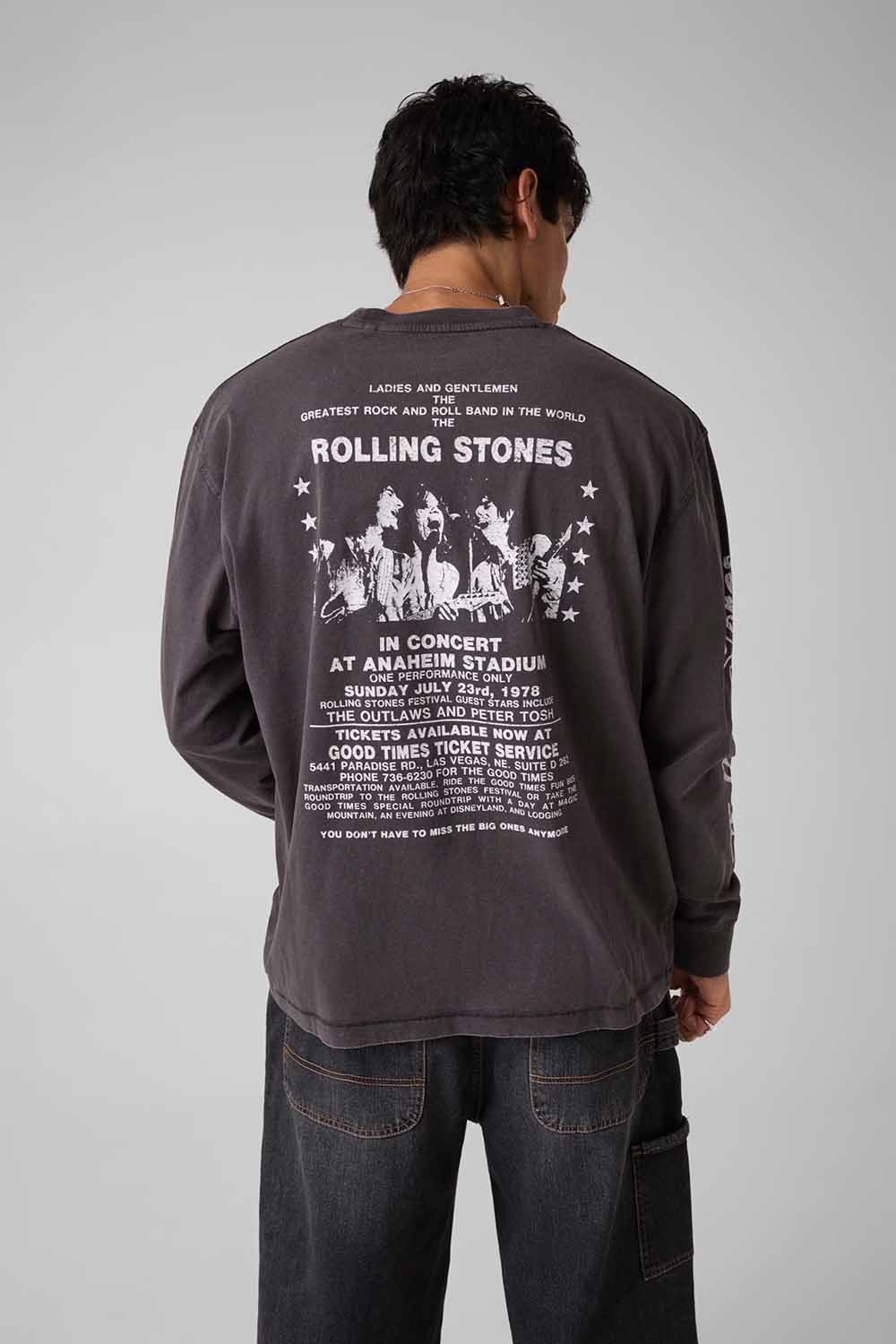 חולצת טישירט ארוכה Guess Printed Long-Sleeve Gj X Rolling Stones גברים