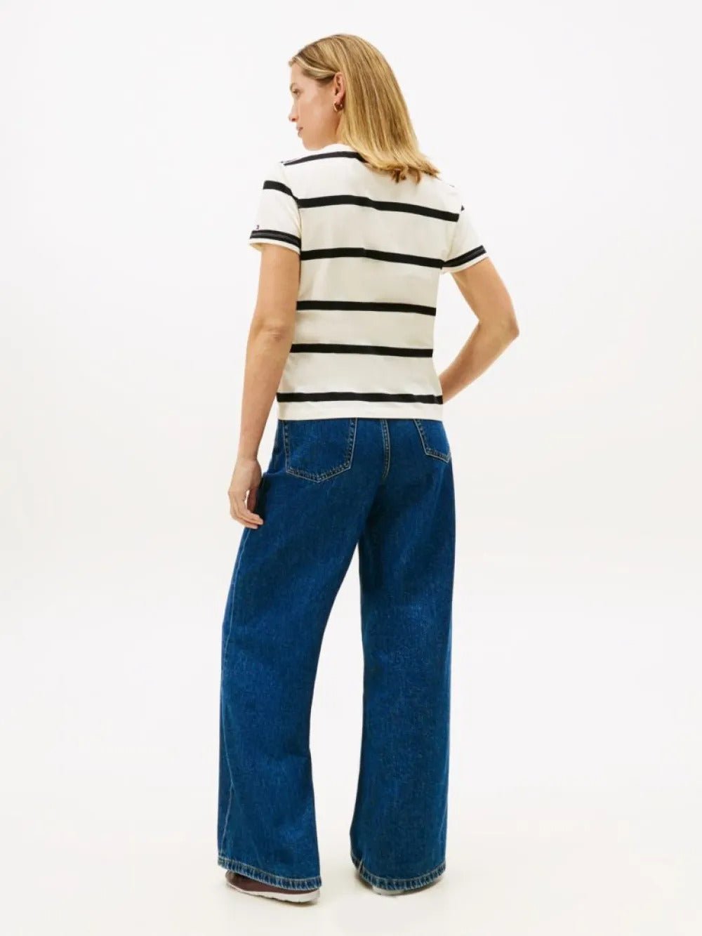 חולצת טישירט קצרה טומי הילפיגר Logo Embroidery Jersey Crew Neck נשים