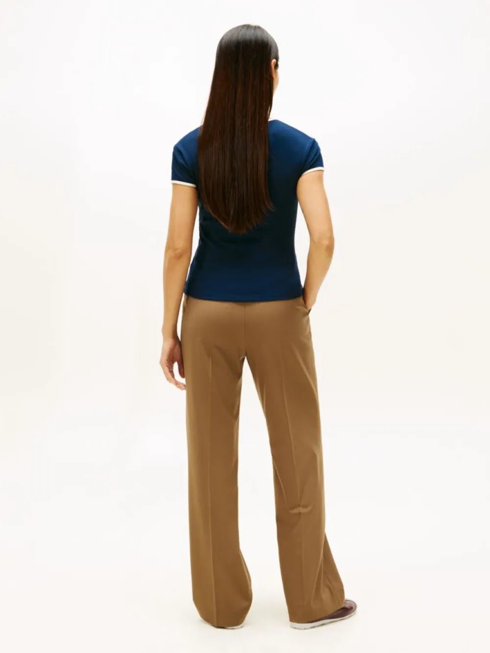 חולצת טישירט קצרה טומי הילפיגר Logo Slim Ringer נשים