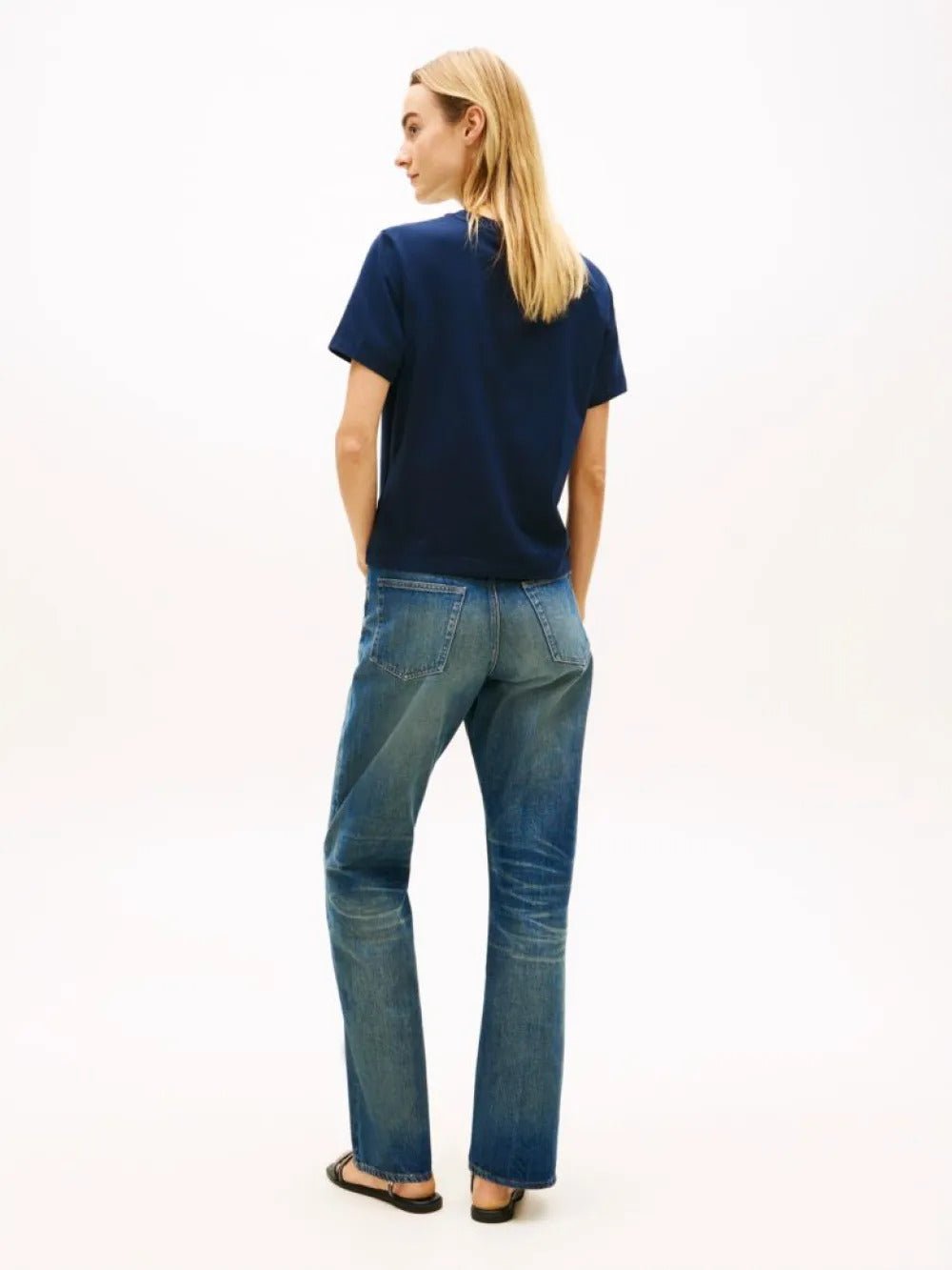 חולצת טישירט קצרה טומי הילפיגר Logo Embroidery Jersey Crew Neck נשים