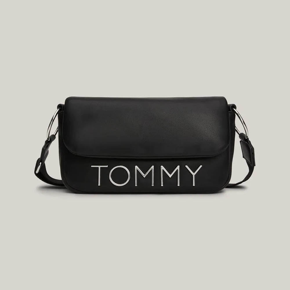 תיק טומי הילפיגר Bold Elongated Flap Cross נשים
