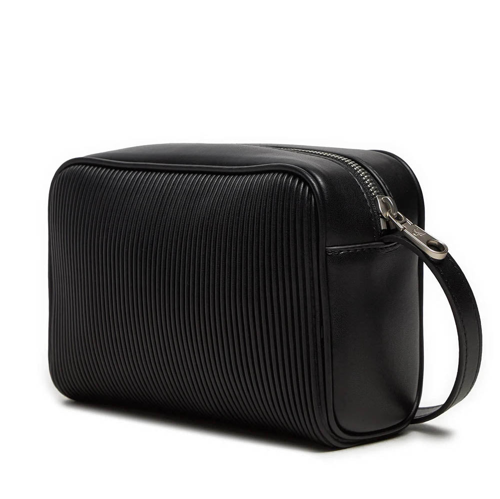 תיק קלווין קליין Rib Camera Bag18 נשים