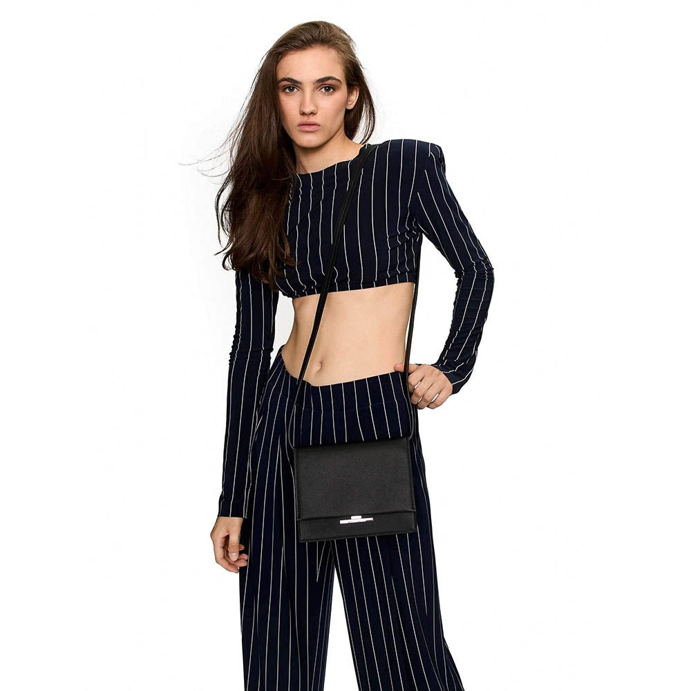 תיק קלווין קליין Linear Saffiano נשים