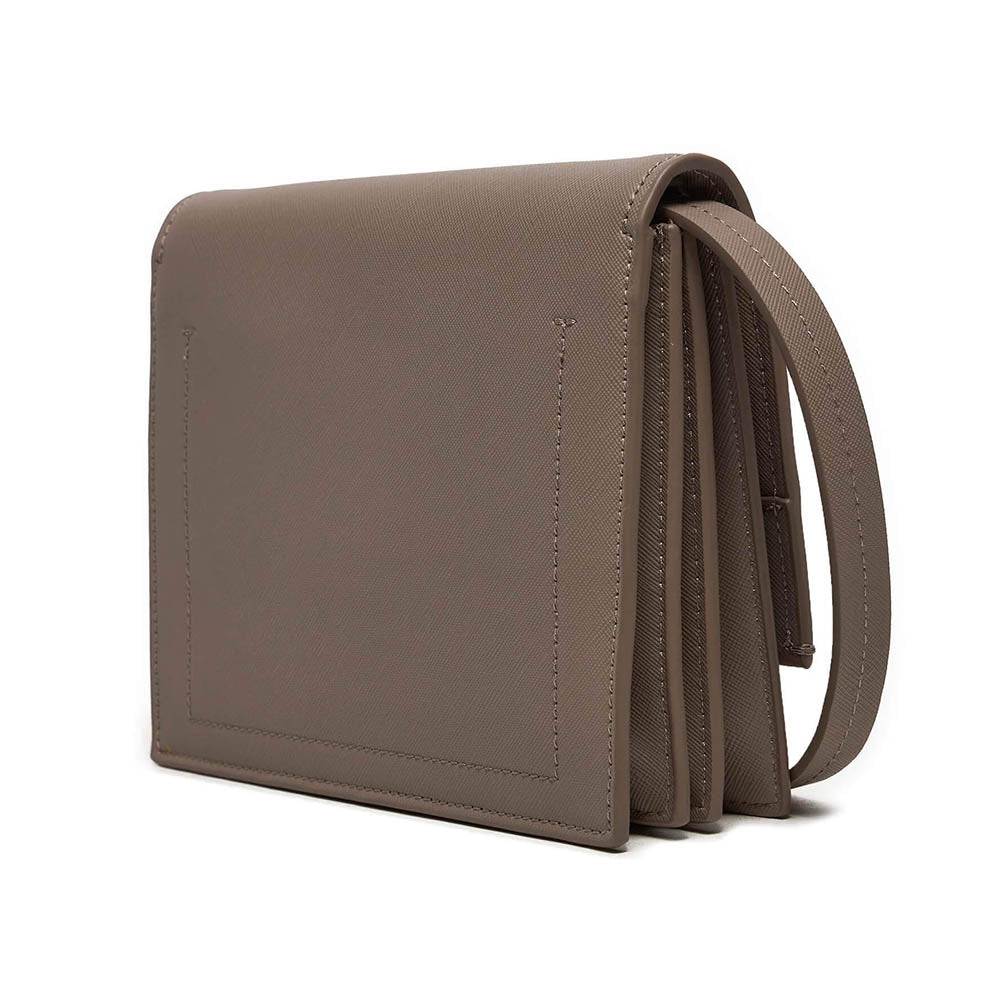 תיק קלווין קליין Linear Saffiano נשים