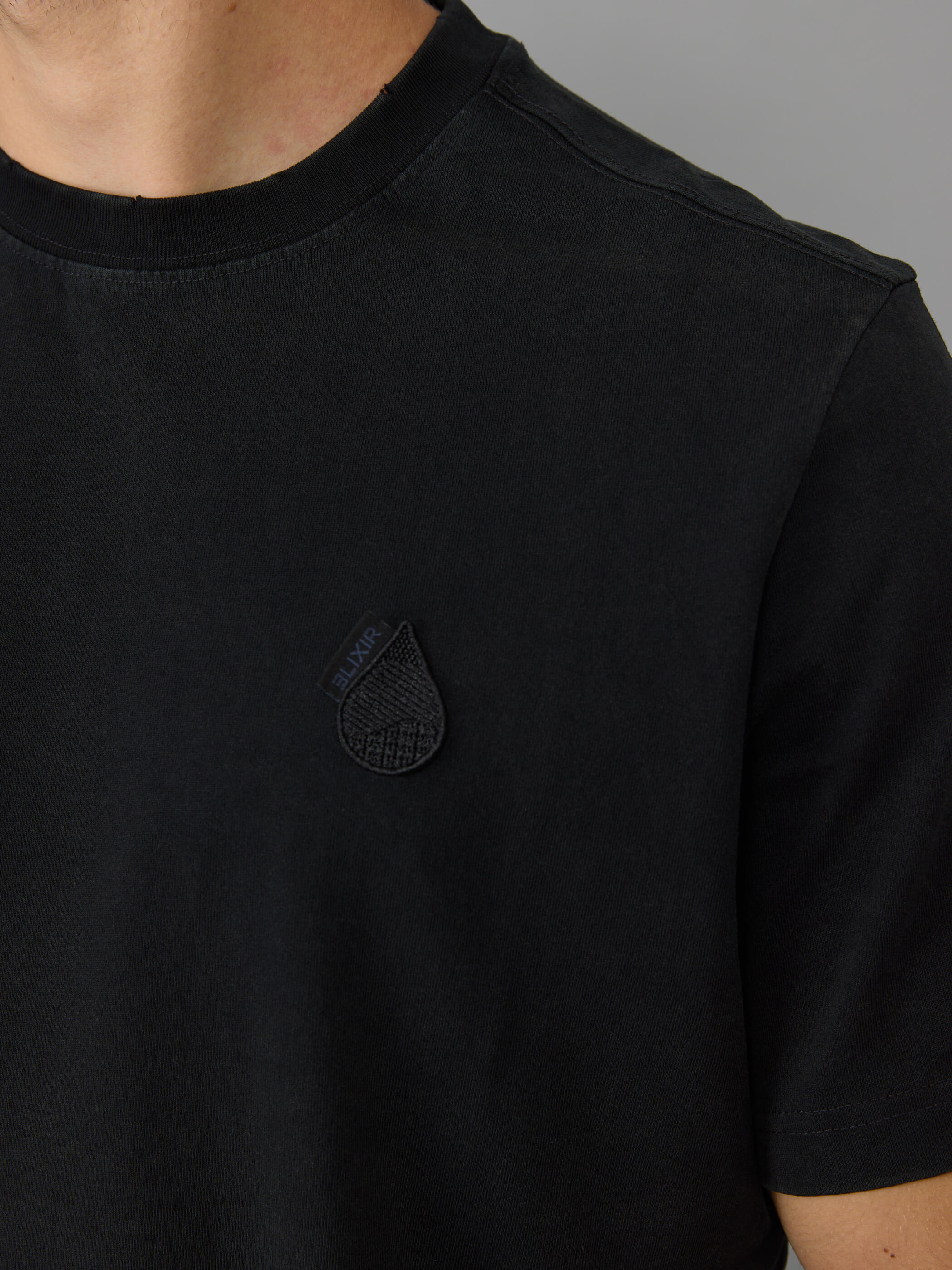 חולצת טישירט קצרה אליקסיר Embroidered Patch גברים