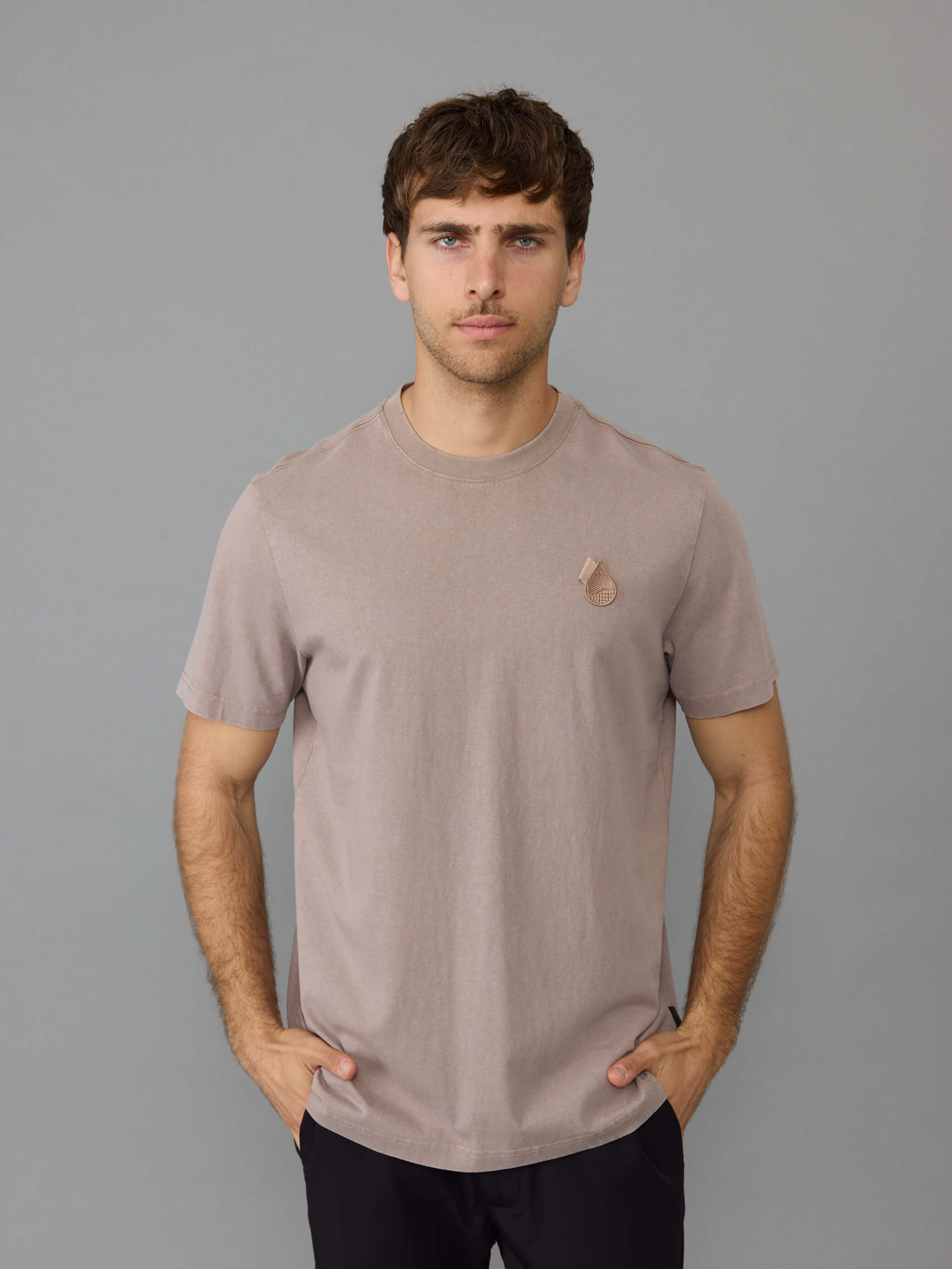 חולצת טישירט קצרה אליקסיר Embroidered Patch גברים