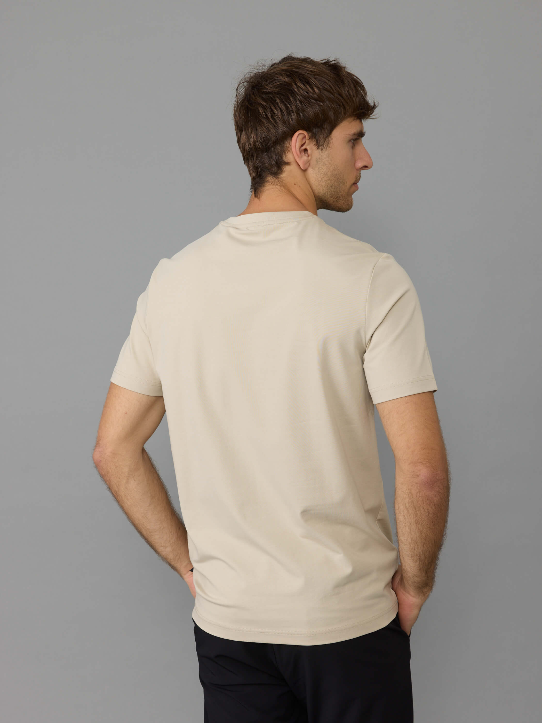 חולצת טישירט קצרה אליקסיר Pixel Logo גברים