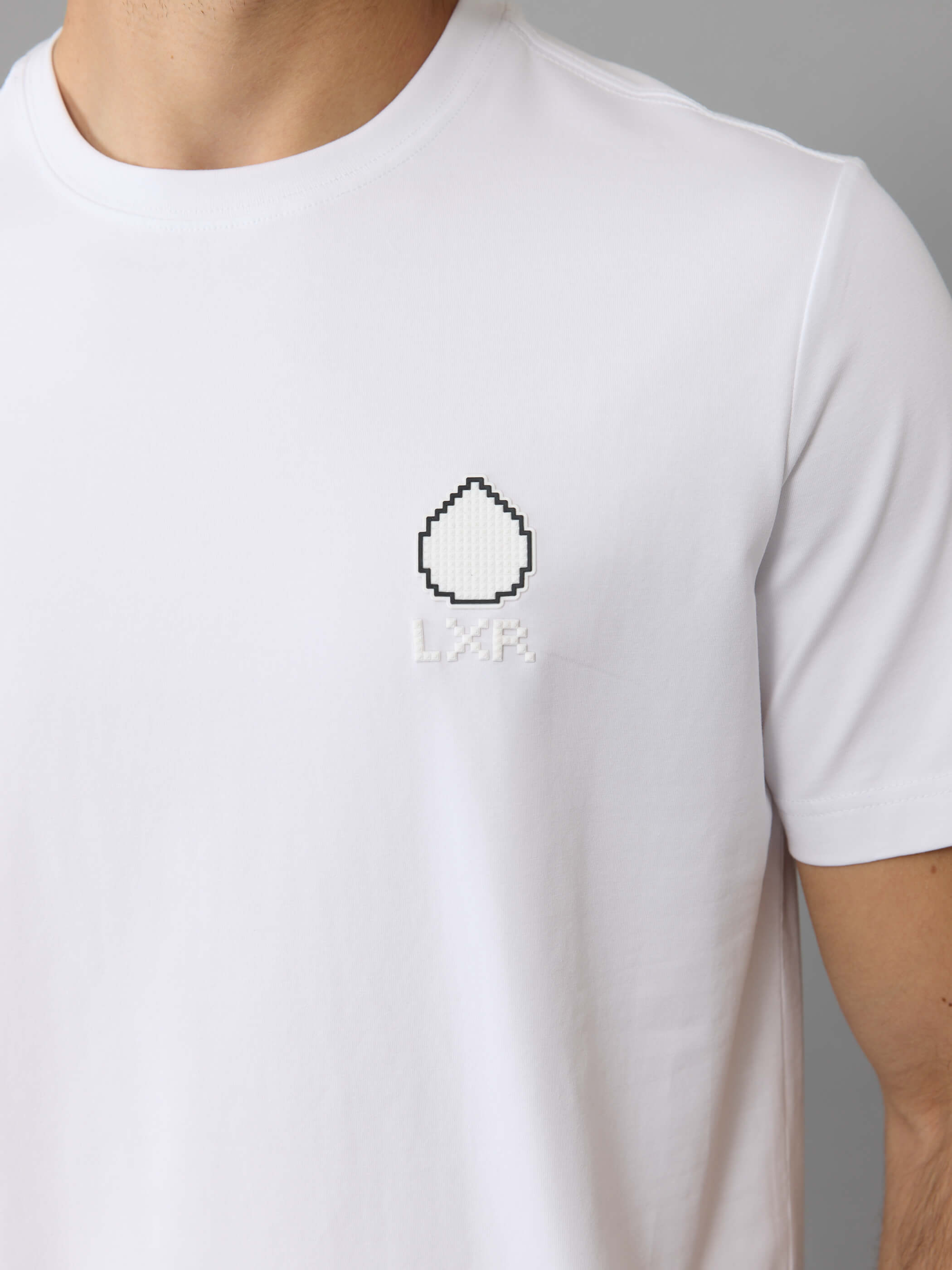 חולצת טישירט קצרה אליקסיר Pixel Logo גברים