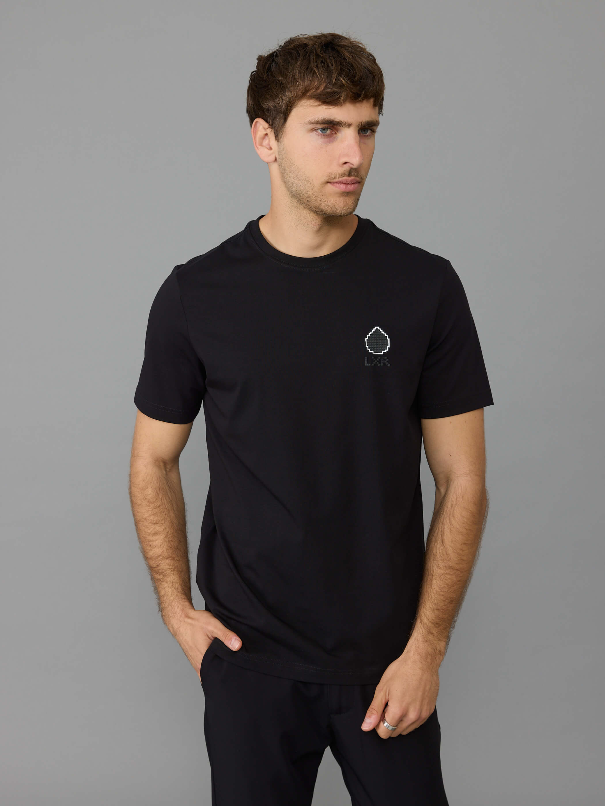חולצת טישירט קצרה אליקסיר Pixel Logo גברים