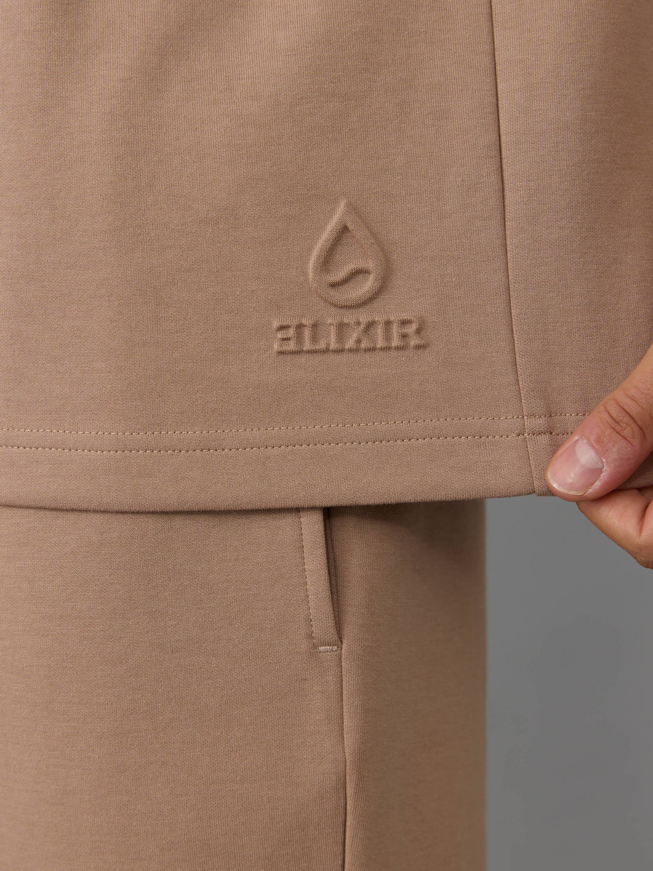 חליפת ספורט אליקסיר Embossed Logo גברים