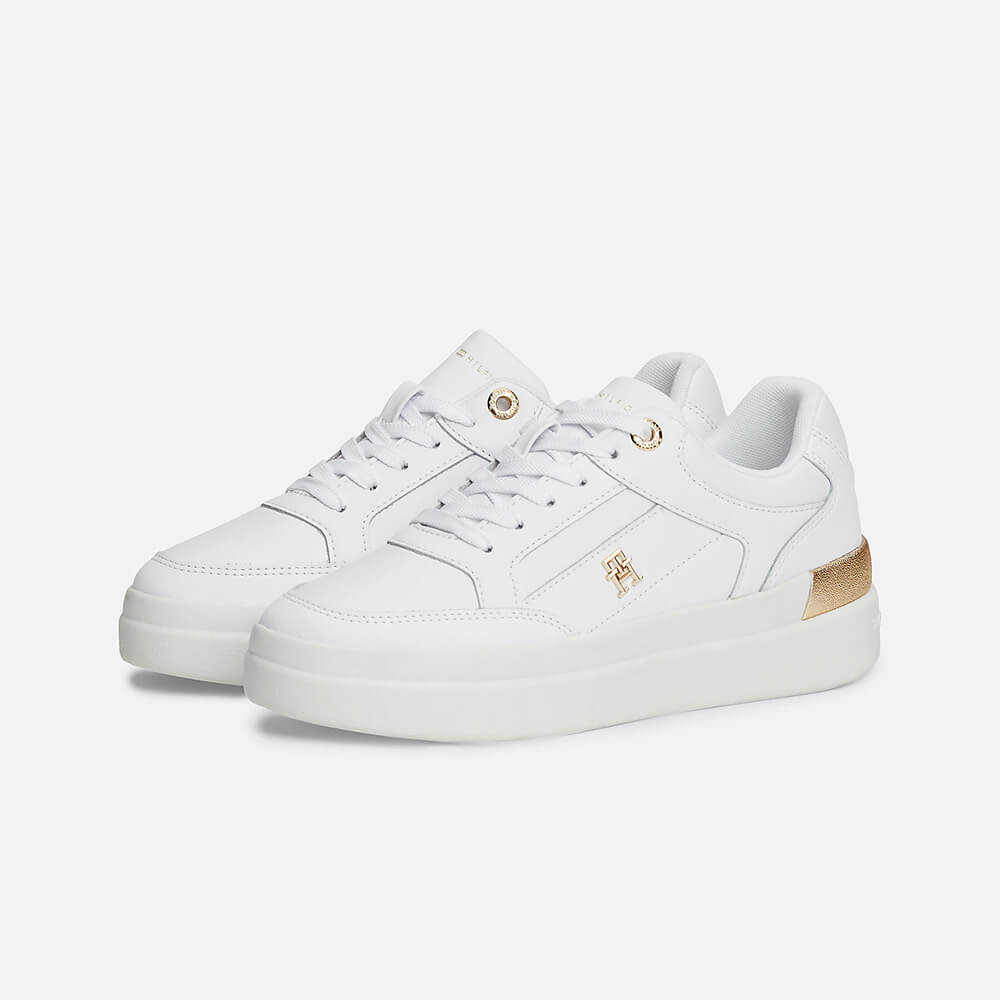 נעלי טומי הילפיגר Monogram Chunky Court Trainers נשים