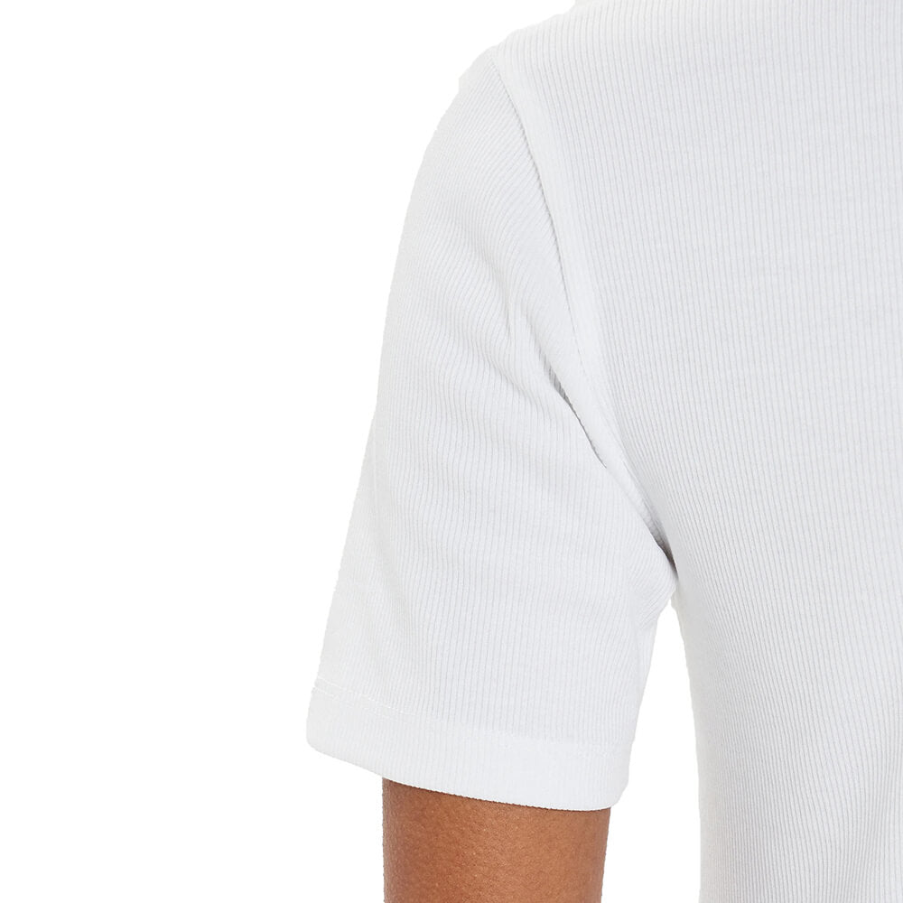 חולצת טישרט קלווין קליין קצרה Woven Label Rib Vneck נשים