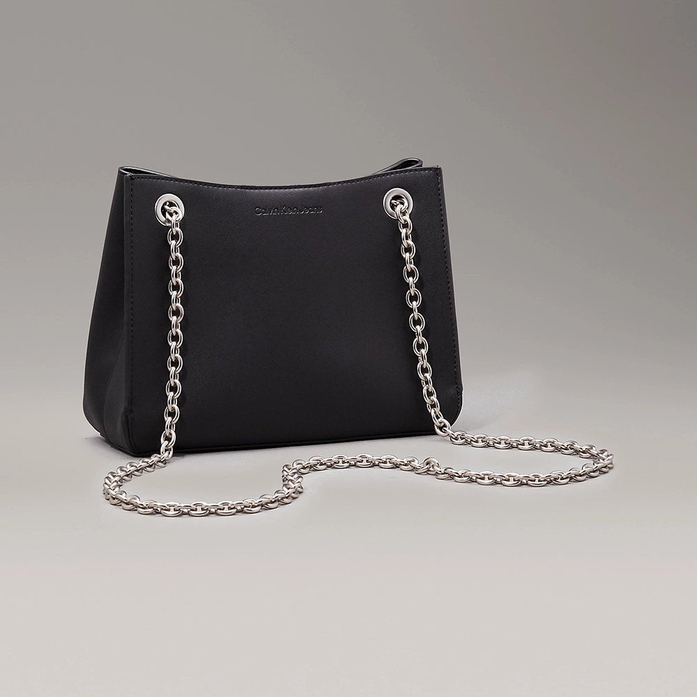 תיק קלווין קליין Sculpted Shoulder 24 Mono נשים