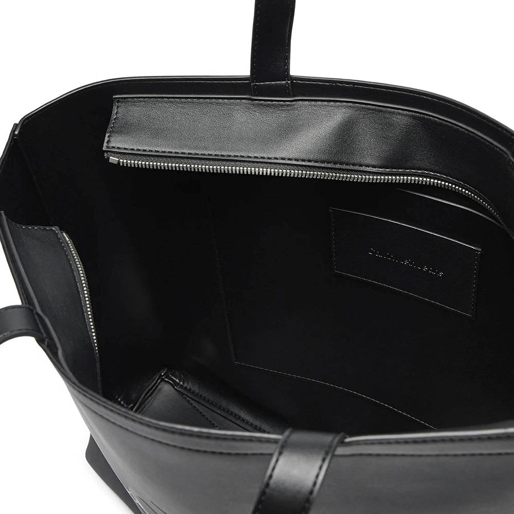 תיק קלווין קליין Sculpted Slim Tote34 Mono נשים