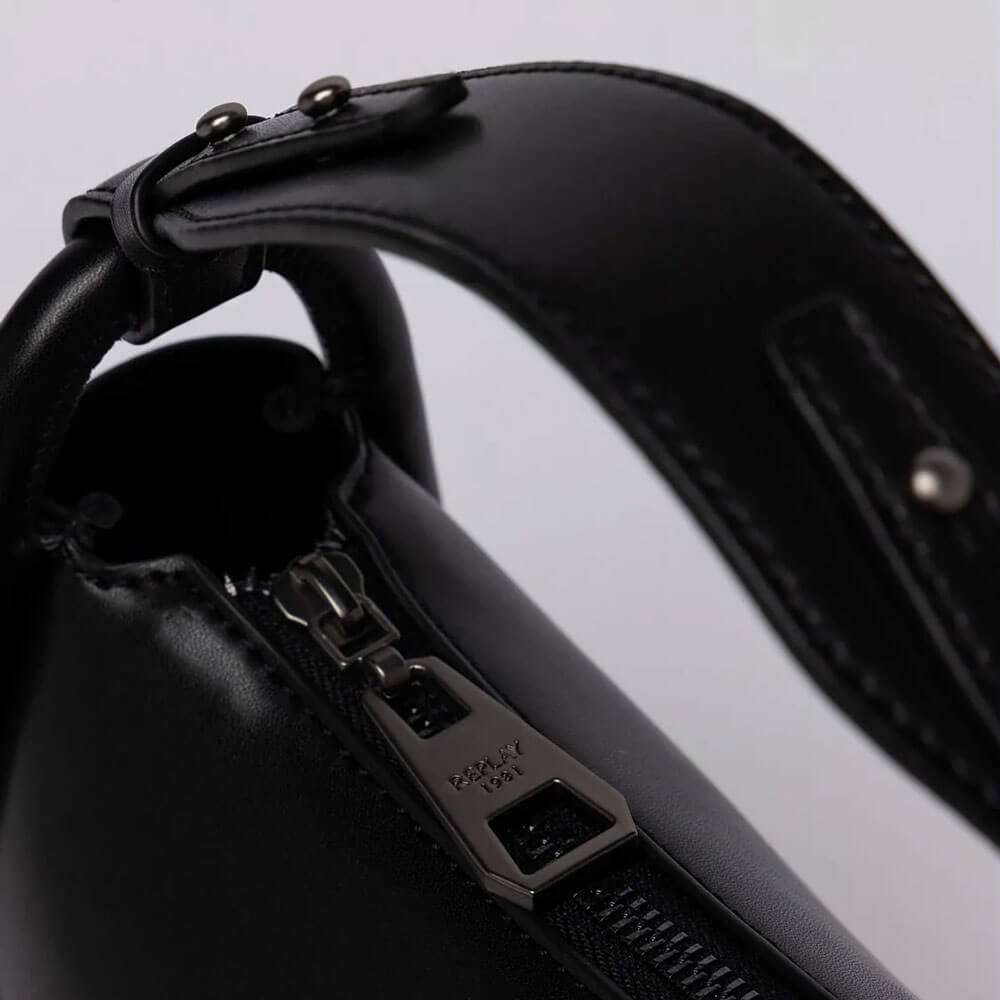 תיק ריפליי Hobo Bag With Embossed Logo נשים