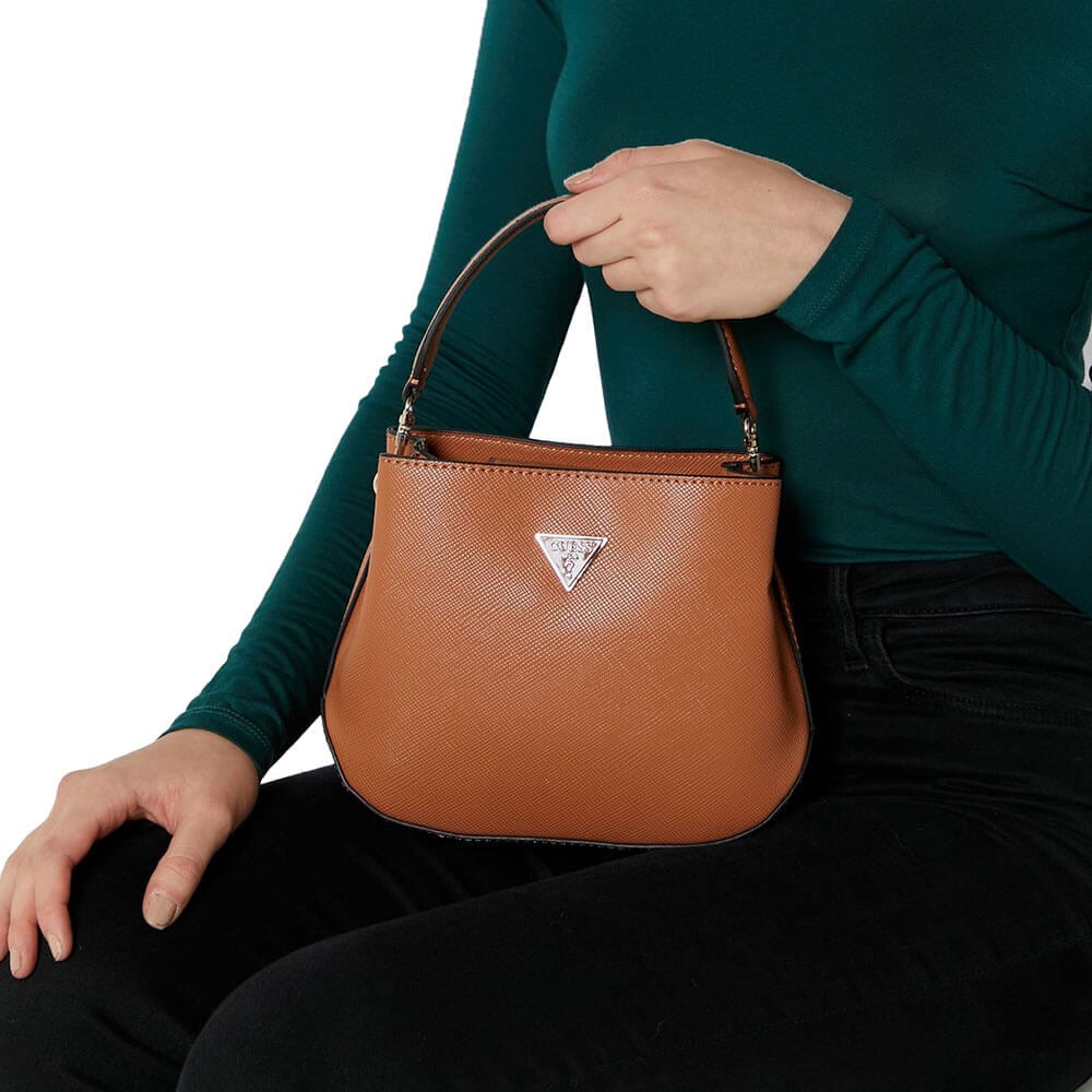 תיק צד Guess Alexie Small Bucket נשים