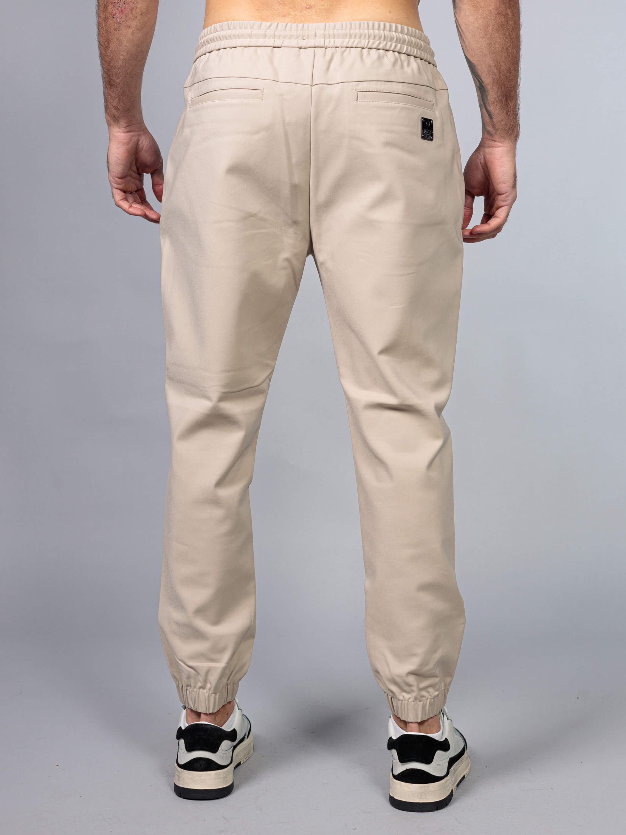 דגמ"ח אליקסיר Back Plate גברים