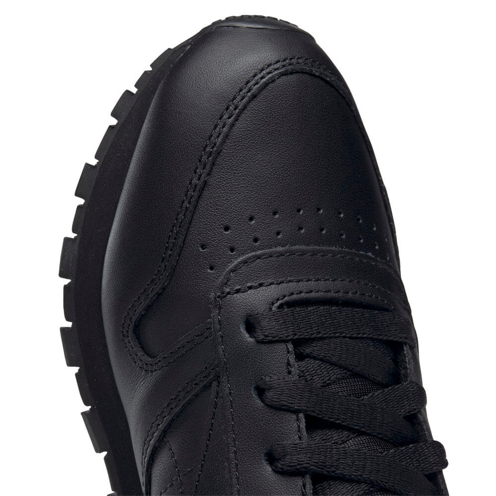 נעלי ספורט ריבוק Classic Leather נשים