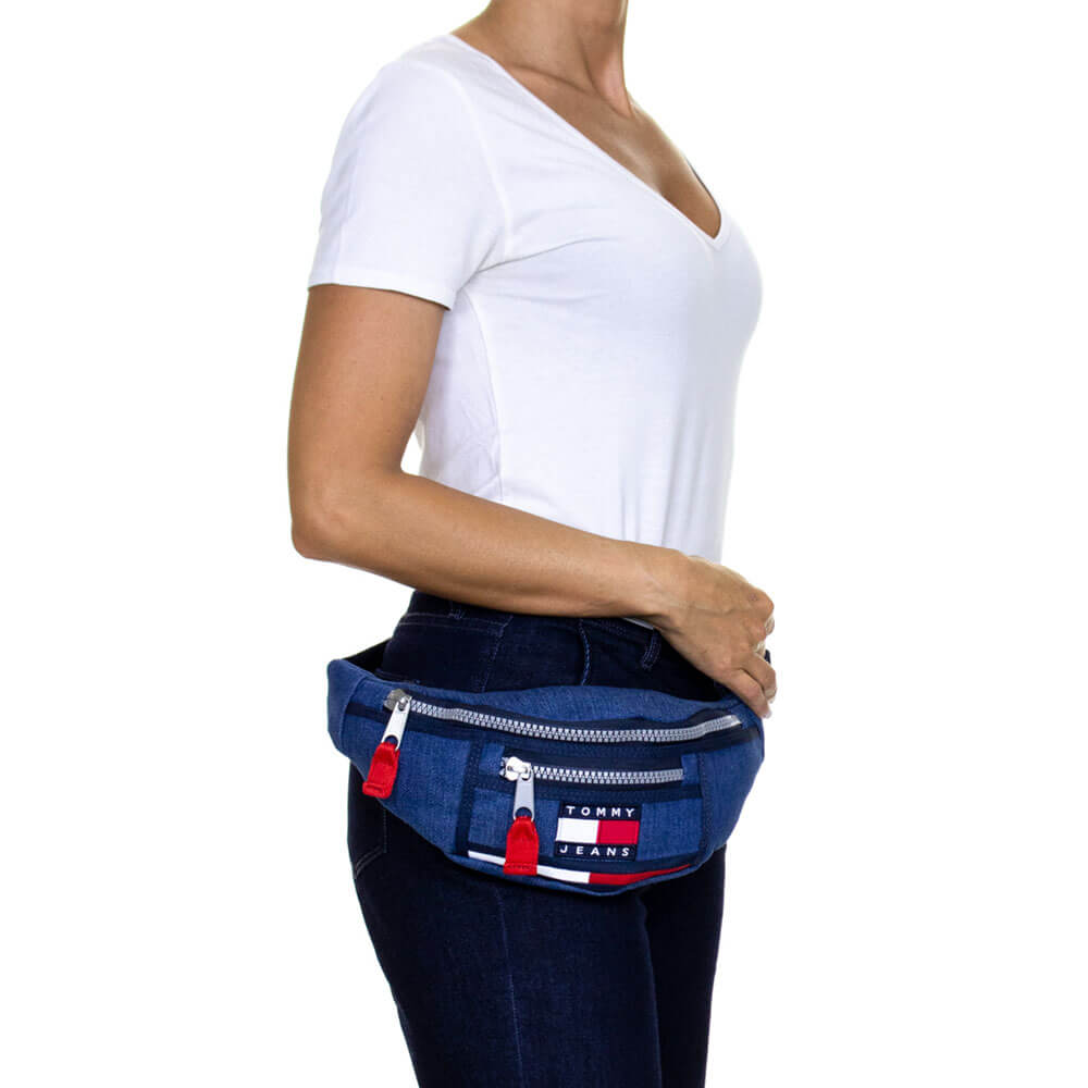 תיק פאוץ' טומי הילפיגר Heritage Bumbag Denim נשים