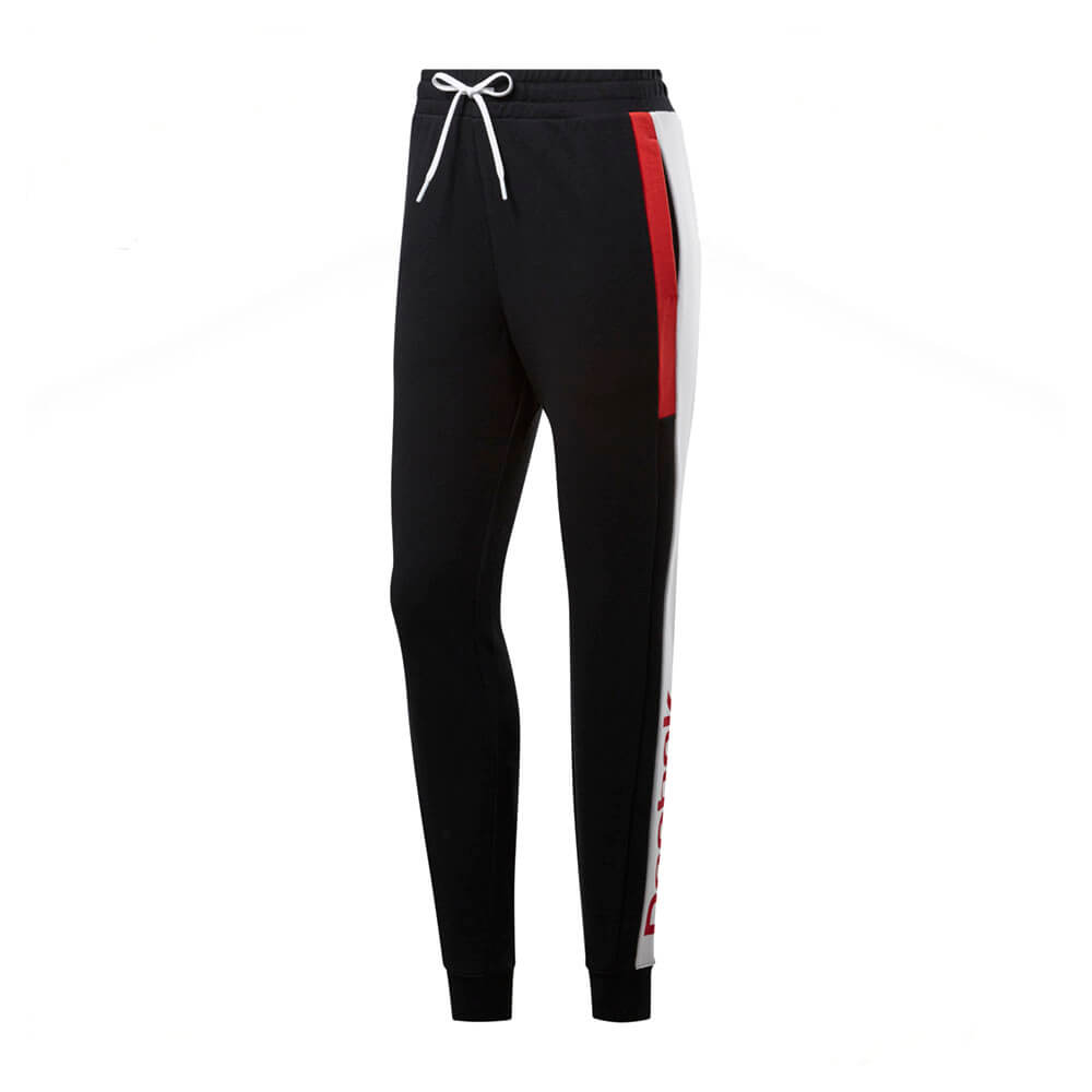 חליפת ספורט ריבוק Training Essentials Linear Logo Hoodie נשים