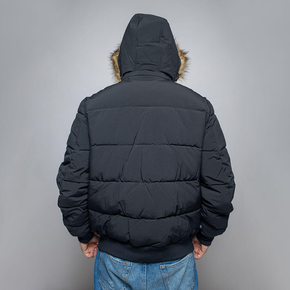 מעיל נאוטיקה מרופד עם כובע בעיטור פרווה גברים