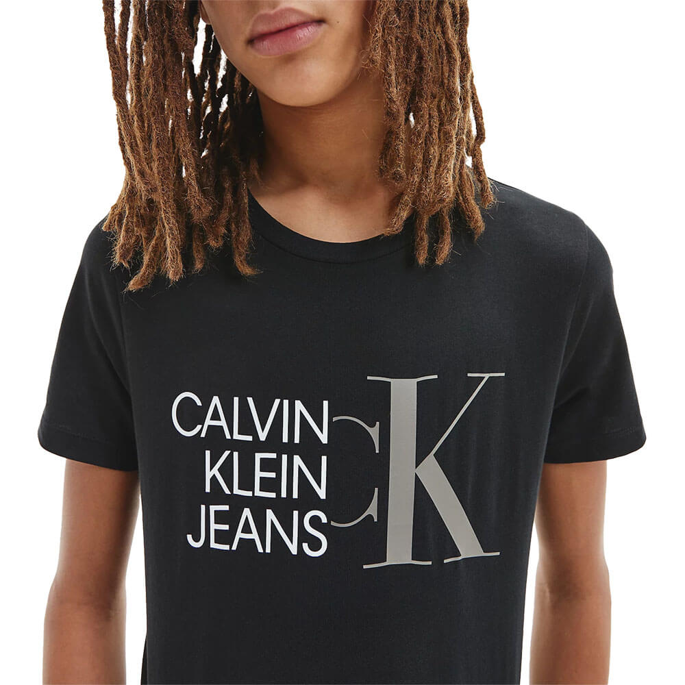 חולצת טישרט קלווין קליין קצרה Hybrid Logo Fitted Tee ילדים ונוער