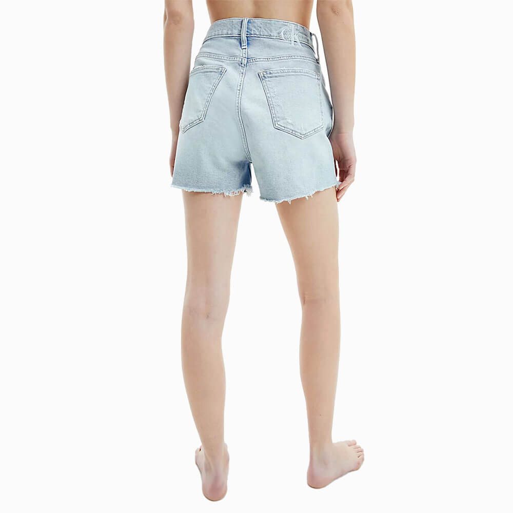 מכנסי ג'ינס קצרים קלווין קליין Mom Short נשים