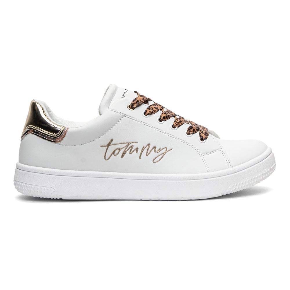 נעלי טומי הילפיגר Signicher Logo